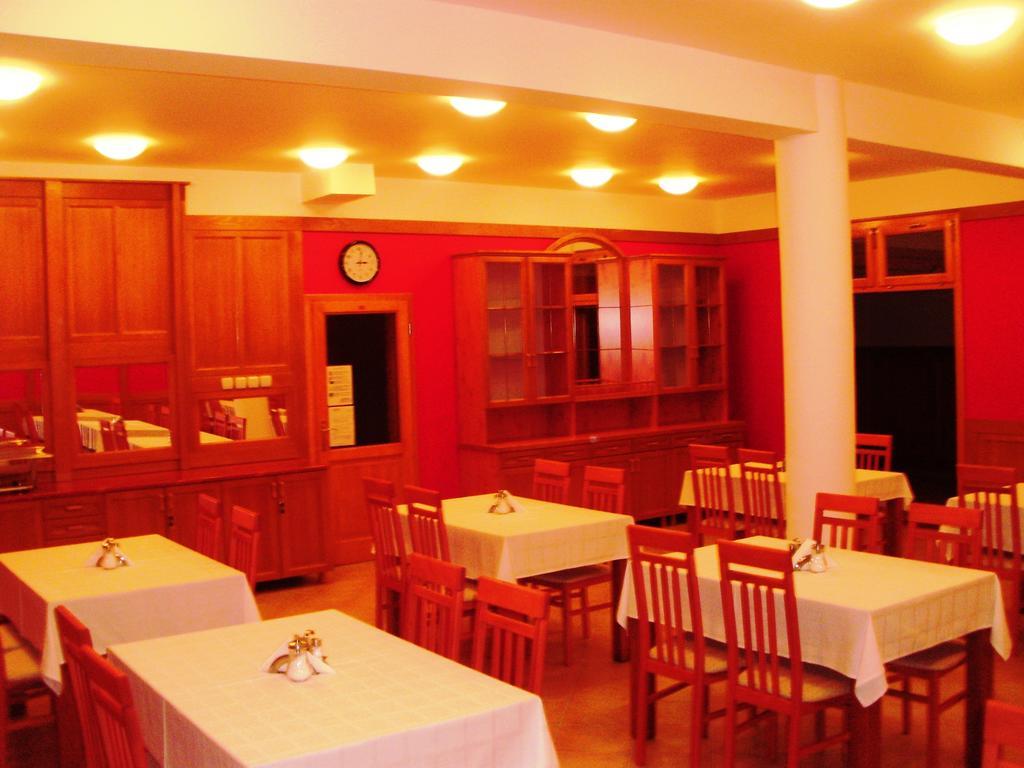 Art Garni Hotel Kanjiza Exterior photo
