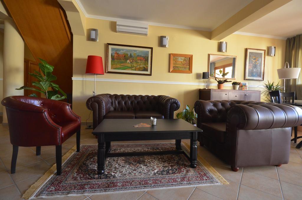 Art Garni Hotel Kanjiza Exterior photo