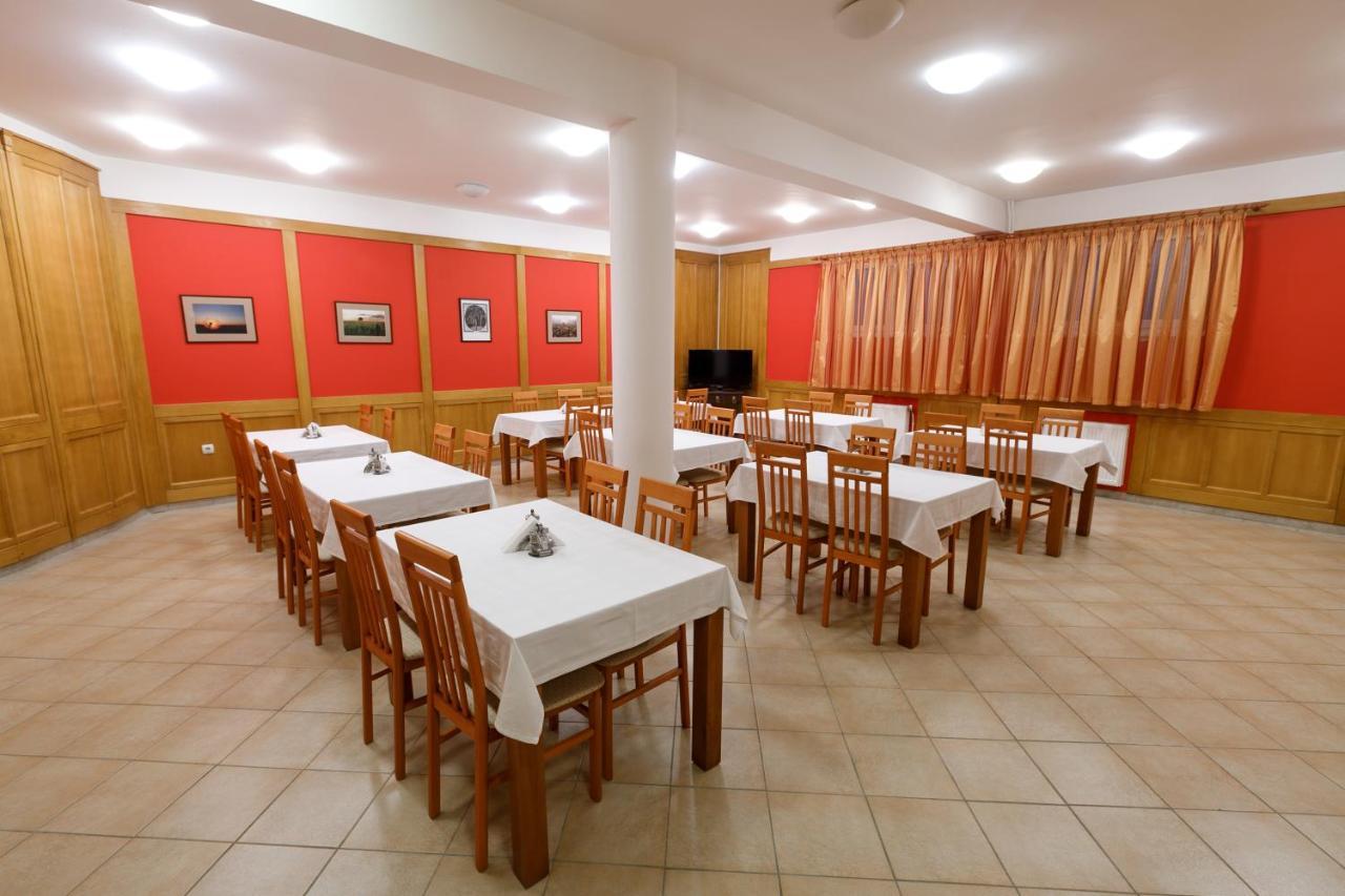 Art Garni Hotel Kanjiza Exterior photo